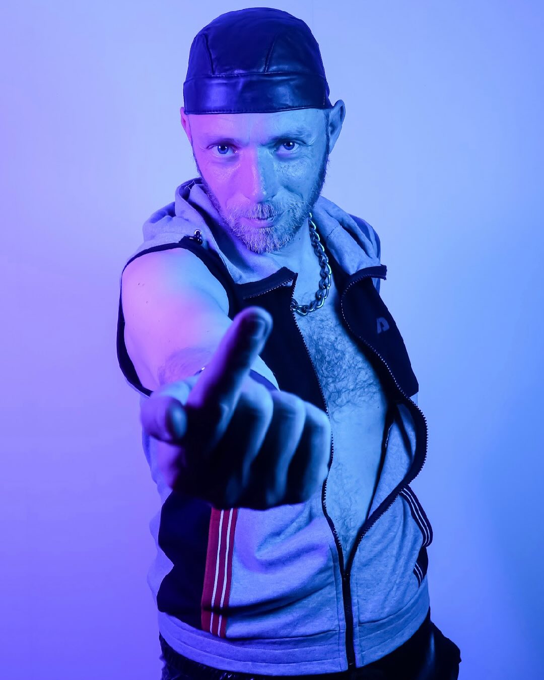 Franck Cuir Volt — leather crafts